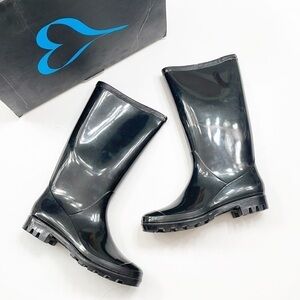 Bootsi Tootsi black rain boots